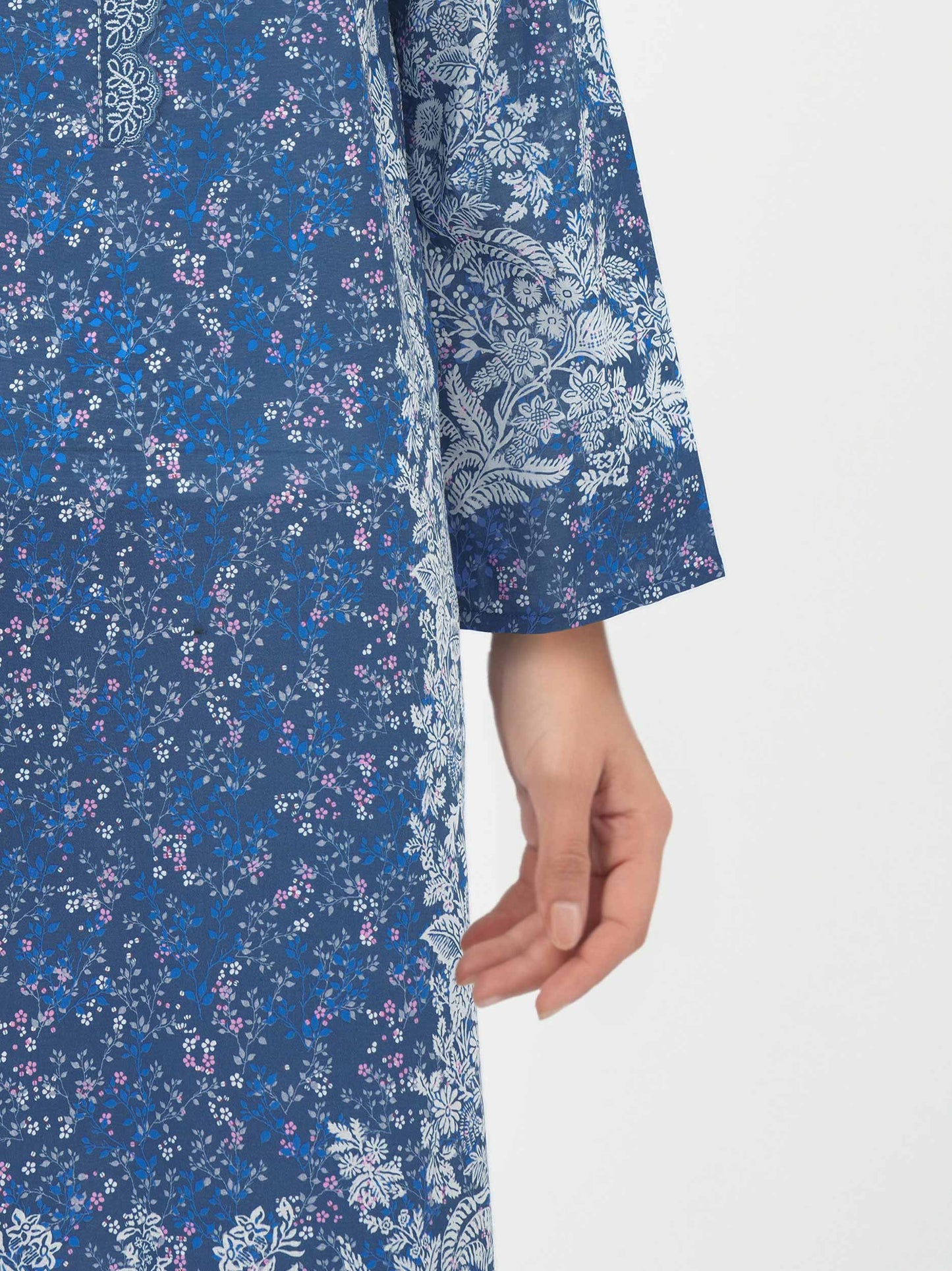 3 Piece Lawn Suit- Printed (Unstitched